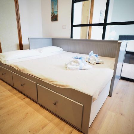 Studio Sottoripa 87A Di Fronte All'Acquario - Genovabnb It Ngoại thất bức ảnh