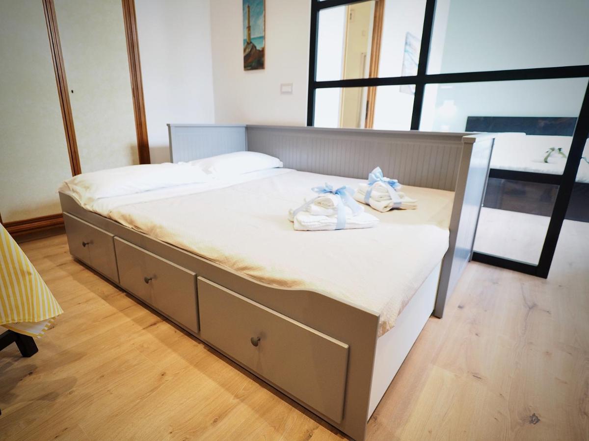Studio Sottoripa 87A Di Fronte All'Acquario - Genovabnb It Ngoại thất bức ảnh